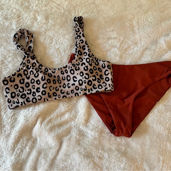 Leopard Bikini - Picture 2 of 3